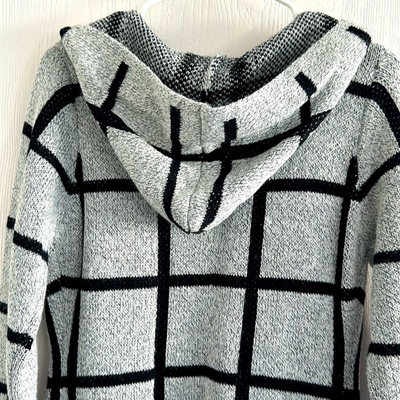 Hooded Long Cardigan Sweater, Size S, Color Gray and Black - Picture 4 of 7